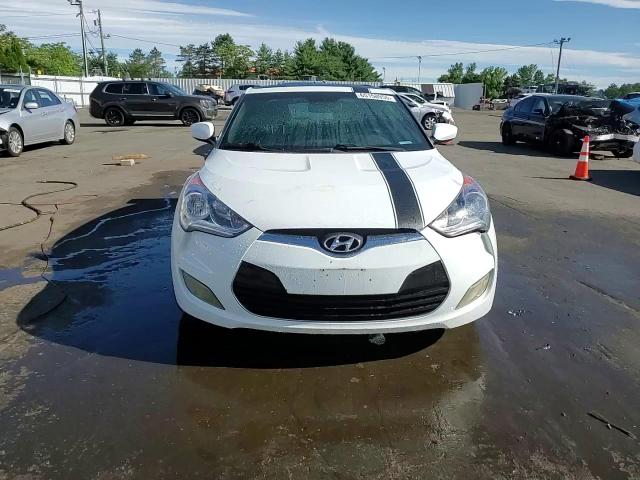 2016 Hyundai Veloster VIN: KMHTC6AD7GU295752 Lot: 65158955