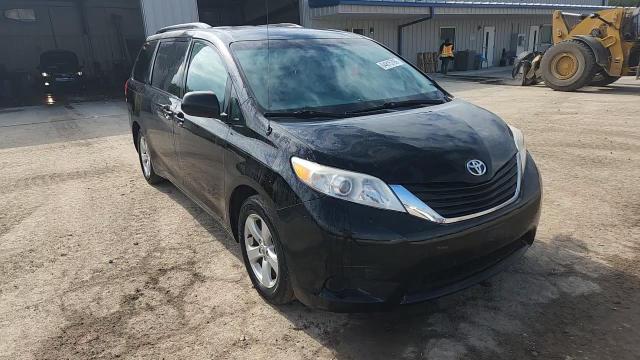 2012 Toyota Sienna Le VIN: 5TDKK3DC1CS226865 Lot: 64815795