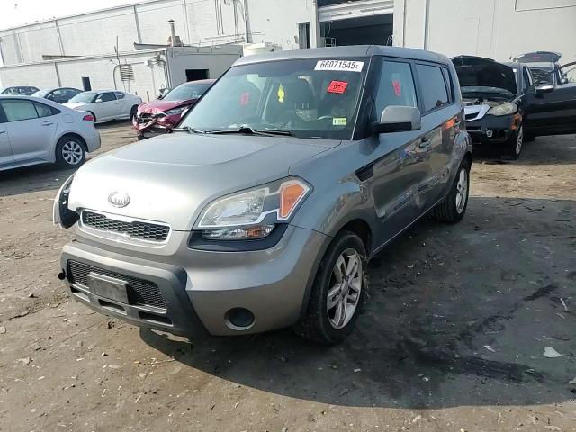 2011 Kia Soul + VIN: KNDJT2A2XB7196188 Lot: 66071545