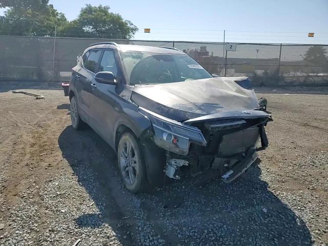2021 Kia Seltos S VIN: KNDEUCAAXM7168101 Lot: 63588335