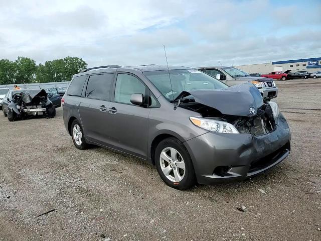 2013 Toyota Sienna Le VIN: 5TDKK3DCXDS281980 Lot: 63806605