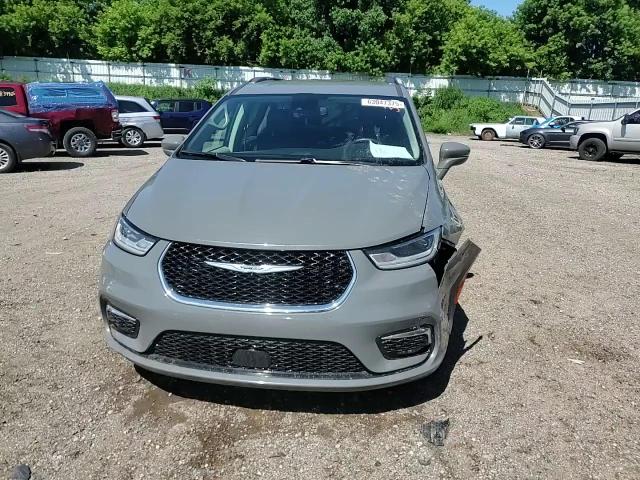 2022 Chrysler Pacifica Touring L VIN: 2C4RC1BG8NR111388 Lot: 63047375