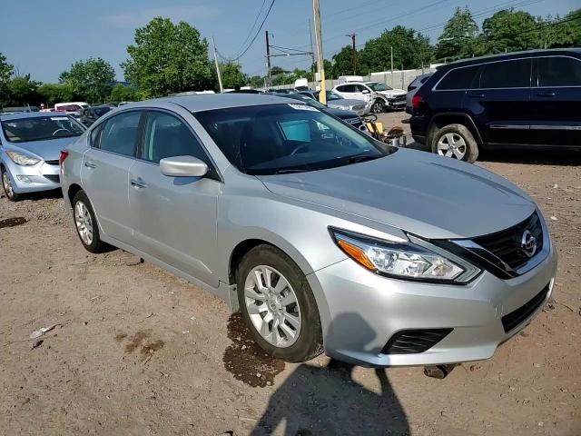 2017 Nissan Altima 2.5 VIN: 1N4AL3AP8HC258324 Lot: 65815495