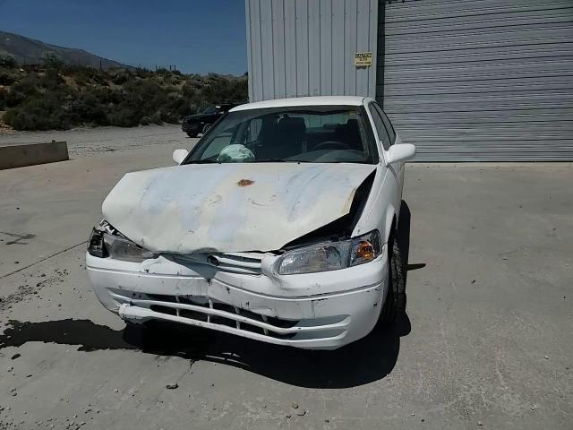1999 Toyota Camry Le VIN: JT2BG22K1X0276270 Lot: 64312965