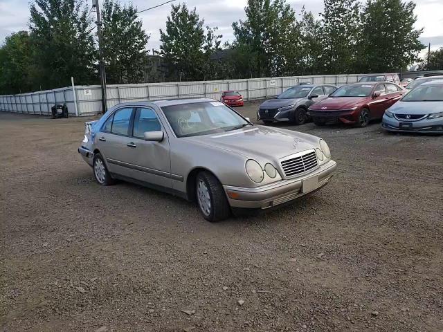 1996 Mercedes-Benz E 320 VIN: WDBJF55F6TJ002734 Lot: 65180735