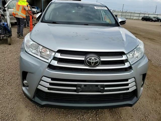 2018 Toyota Highlander Se VIN: 5TDJZRFH2JS487633 Lot: 64332955