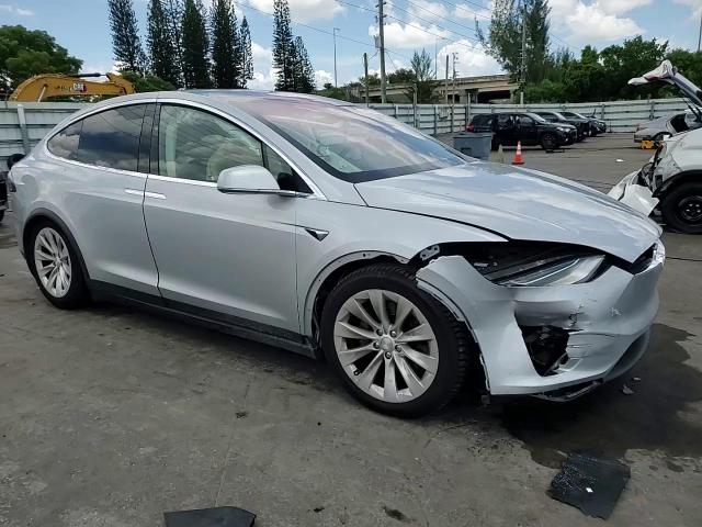 2017 Tesla Model X VIN: 5YJXCAE22HF029552 Lot: 63962945