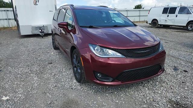 2019 Chrysler Pacifica Limited VIN: 2C4RC1GG6KR615748 Lot: 63490925