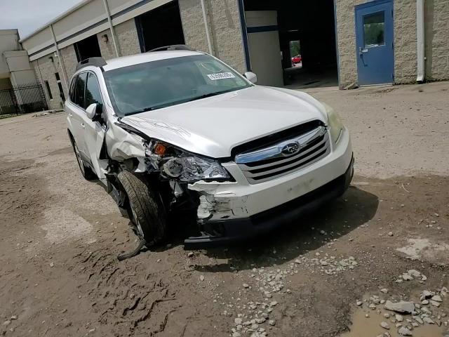 2011 Subaru Outback 2.5I Premium VIN: 4S4BRCCC8B3447131 Lot: 63596205