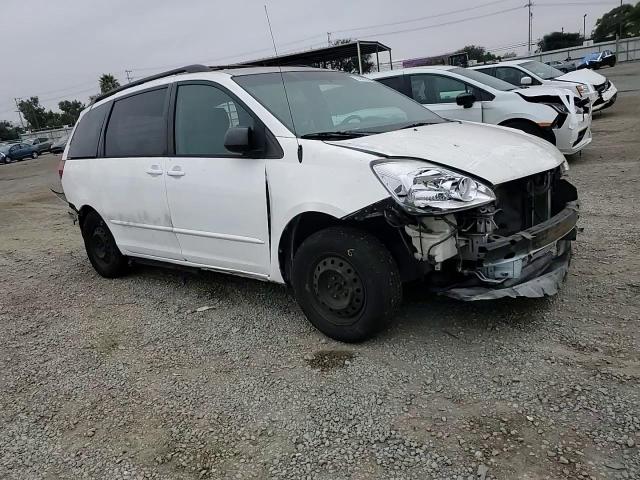 2004 Toyota Sienna Ce VIN: 5TDZA23C74S097819 Lot: 64989265