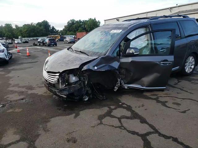 2014 Toyota Sienna Xle VIN: 5TDDK3DC8ES082999 Lot: 64571975
