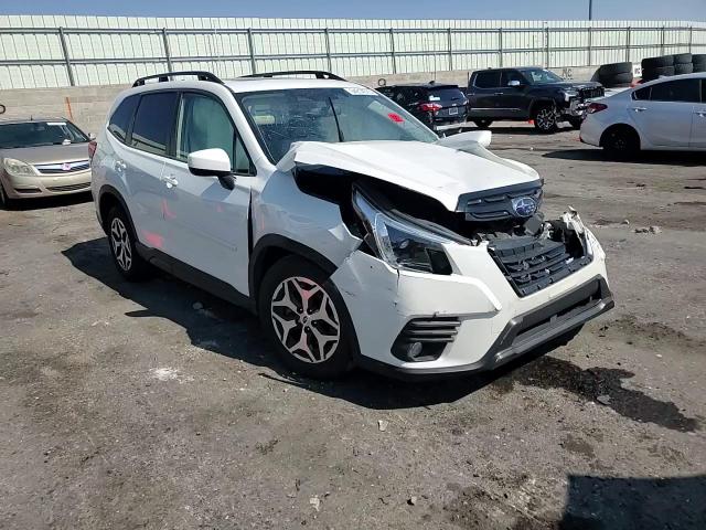 2022 Subaru Forester Premium VIN: JF2SKAEC9NH417462 Lot: 64214515