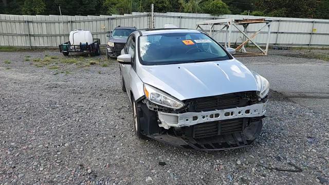 2016 Ford Focus Se VIN: 1FADP3K2XGL216949 Lot: 64963445