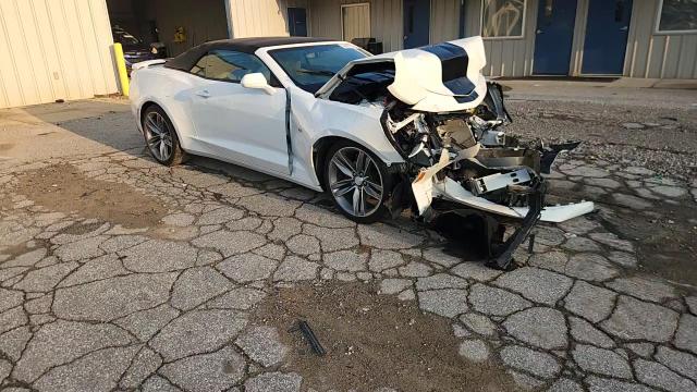 2018 Chevrolet Camaro Lt VIN: 1G1FD3DS1J0173886 Lot: 63925705