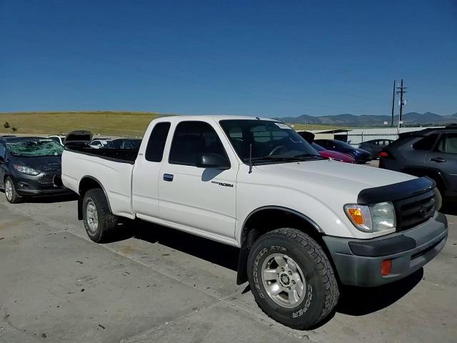 2000 Toyota Tacoma Xtracab VIN: 4TAWM72N1YZ614333 Lot: 63273915