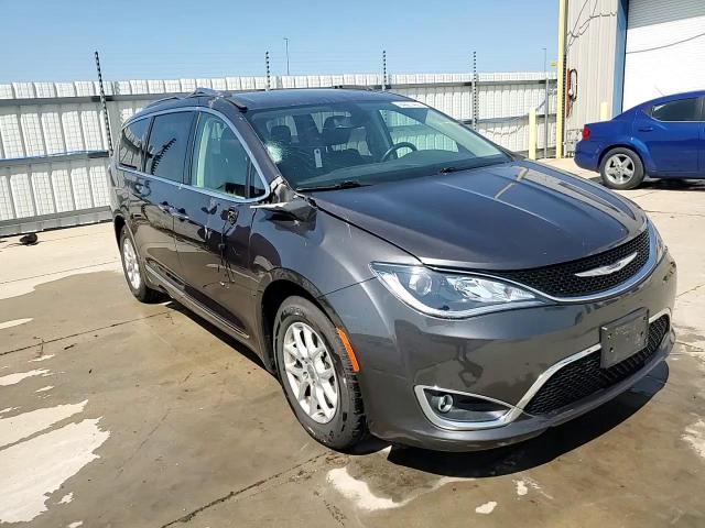2020 Chrysler Pacifica Touring L VIN: 2C4RC1BG6LR131040 Lot: 64301405
