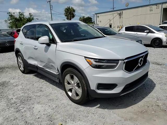 2022 Volvo Xc40 T4 Momentum VIN: YV4AC2HK4N2720066 Lot: 63227035
