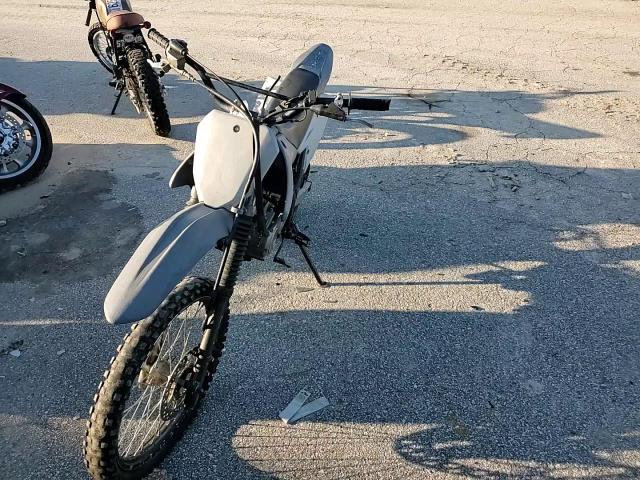 2023 Suzuki Dr-Z125 L VIN: JS1DF43G7P7100169 Lot: 64563125