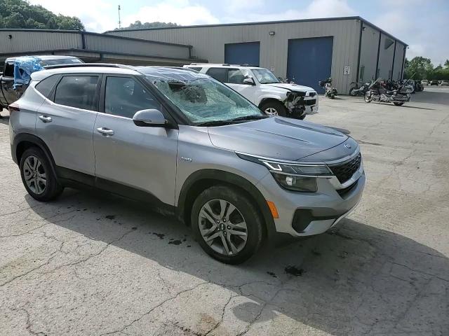 2021 Kia Seltos S VIN: KNDEUCAA1M7176880 Lot: 66394905