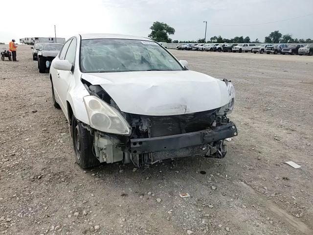 2010 Nissan Altima Base VIN: 1N4AL2AP0AN401626 Lot: 63123565
