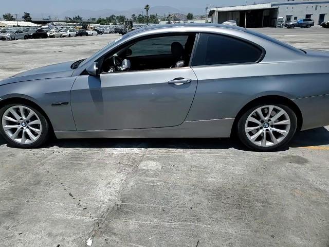 2009 BMW 335 Xi VIN: WBAWC73539E068310 Lot: 64615835