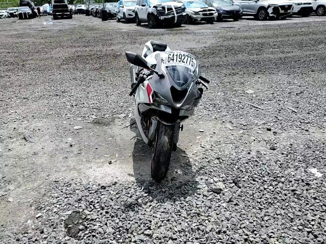 2025 Kawasaki Zx636 K VIN: JKBZXJJ1XSA027046 Lot: 64192775