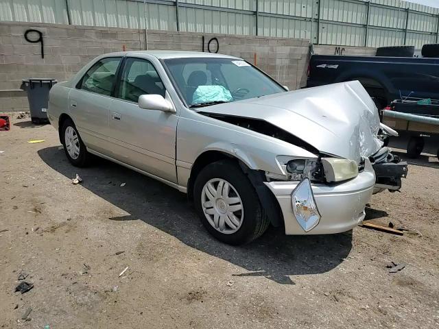 2000 Toyota Camry Le VIN: 4T1BF22KXYU110183 Lot: 64993245