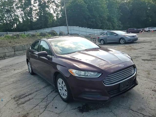 2013 Ford Fusion S VIN: 3FA6P0G73DR126857 Lot: 65325565