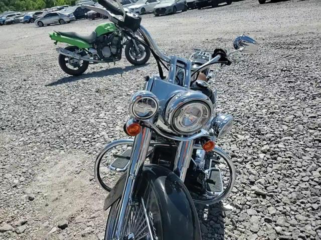 2013 Harley-Davidson Flstn Softail Deluxe VIN: 1HD1JDV19DB045148 Lot: 64215425