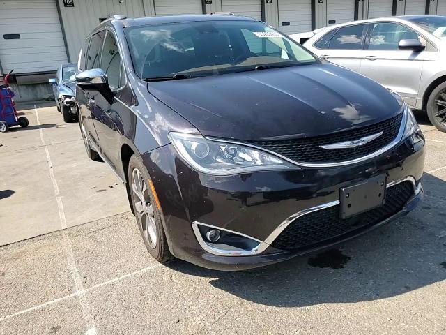 2017 Chrysler Pacifica Limited VIN: 2C4RC1GG1HR627735 Lot: 65239455