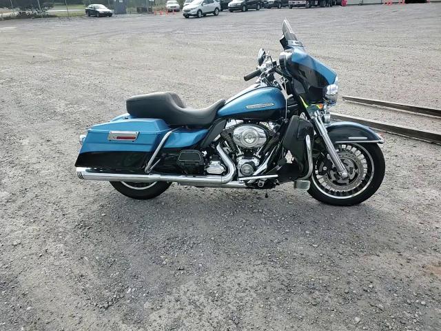 2011 Harley-Davidson Flhtk VIN: 1HD1KEM1XBB631150 Lot: 63625225