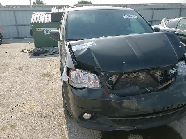 2017 Dodge Grand Caravan Sxt VIN: 2C4RDGCG2HR841896 Lot: 64505695