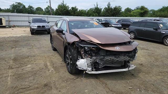 2025 Toyota Crown Signia Xle VIN: JTDACAAJ1S3003550 Lot: 64599835
