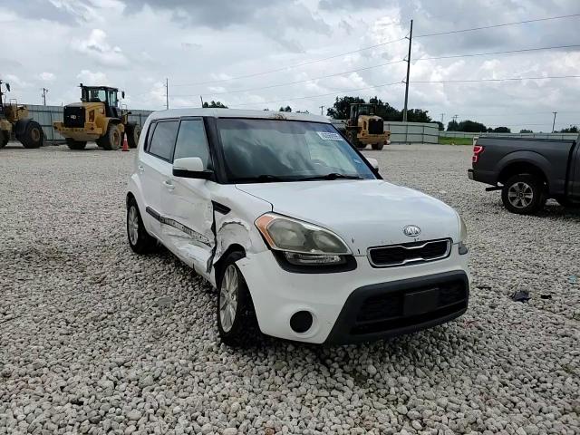 2012 Kia Soul + VIN: KNDJT2A67C7469527 Lot: 63568995