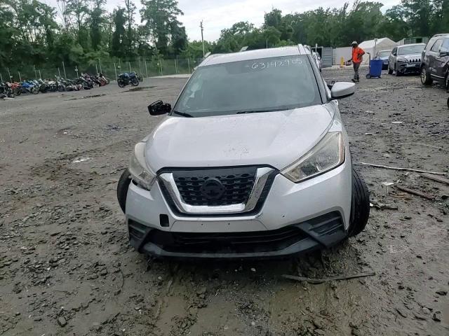 2020 Nissan Kicks Sv VIN: 3N1CP5CV0LL528824 Lot: 63142905