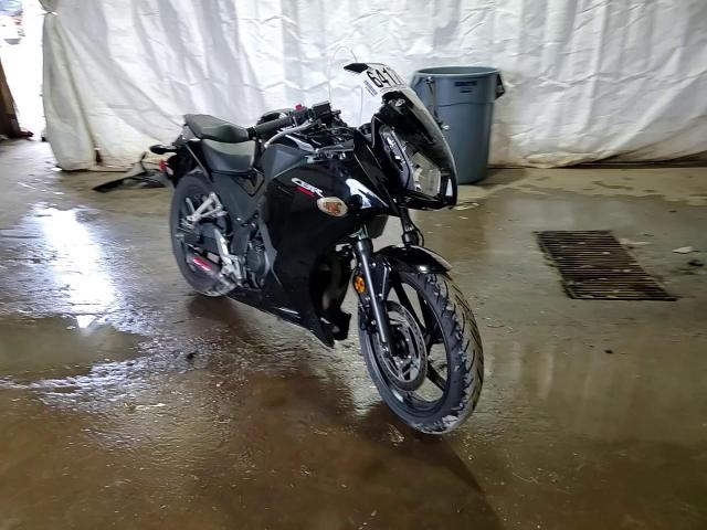 2016 Honda Cbr300 R VIN: MLHNC5107G5201445 Lot: 64176545