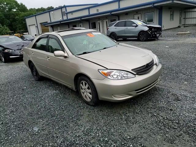 2004 Toyota Camry Le VIN: 4T1BF30K64U064158 Lot: 63103595