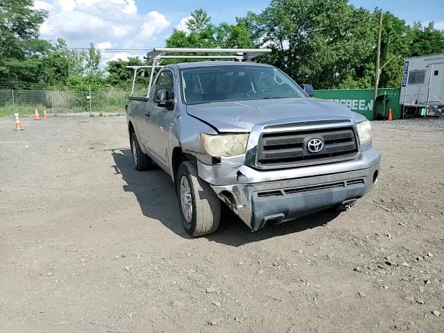2010 Toyota Tundra VIN: 5TFMY5F13AX136588 Lot: 63271295