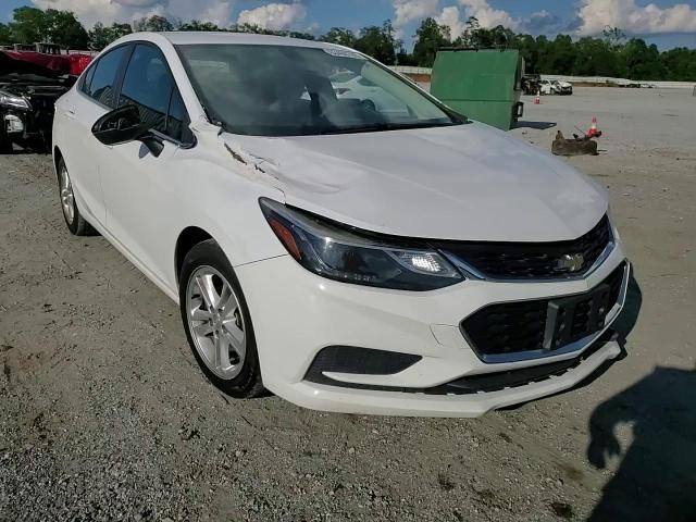 2018 Chevrolet Cruze Lt VIN: 1G1BE5SM2J7240837 Lot: 63460755
