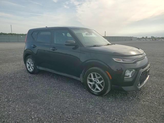 2022 Kia Soul Ex VIN: KNDJ33AU9N7804293 Lot: 67229815