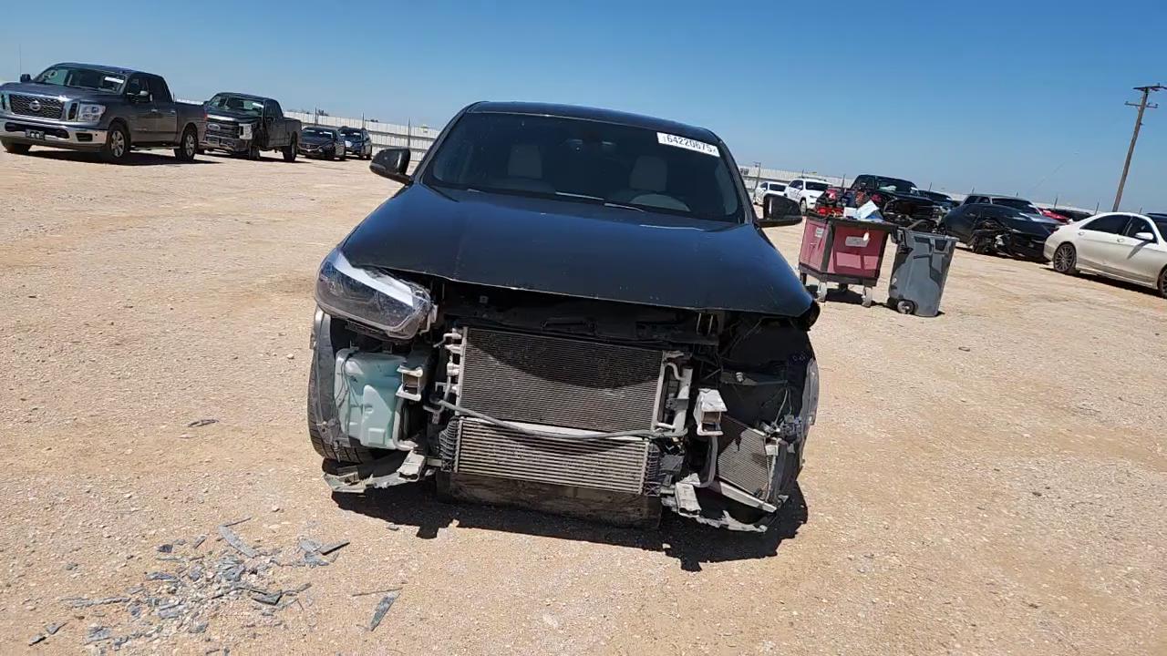 Фото: WBXYJ5C34JEB19487