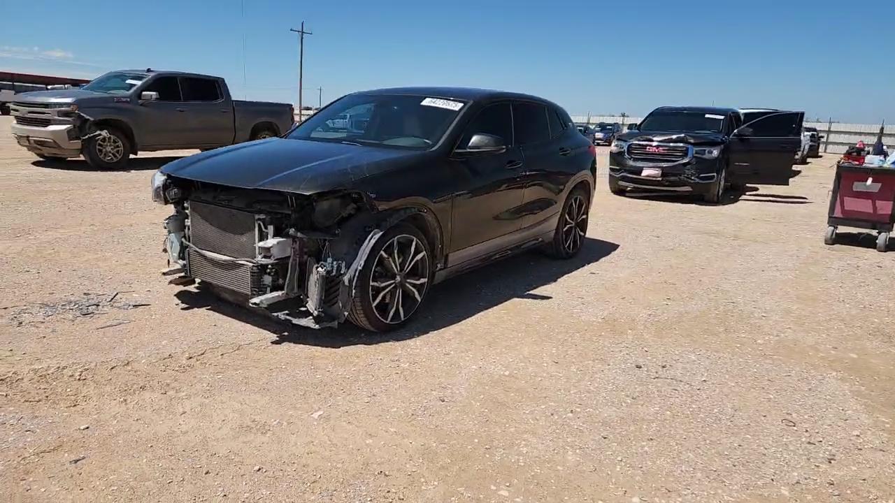 Фото: WBXYJ5C34JEB19487