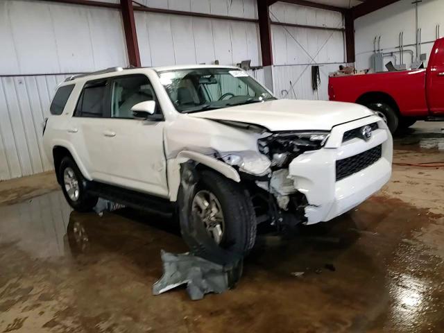 2018 Toyota 4Runner Sr5/Sr5 Premium VIN: JTEBU5JR9J5558999 Lot: 64421925