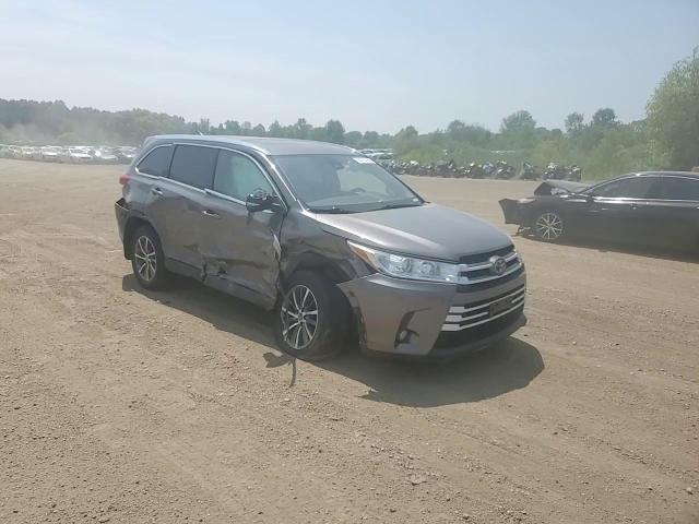 2019 Toyota Highlander Se VIN: 5TDJZRFH7KS991550 Lot: 64375255
