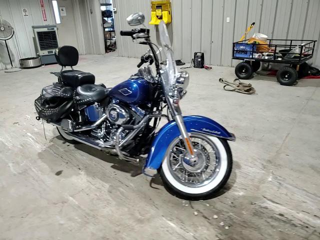 2015 Harley-Davidson Flstc Heritage Softail Classic VIN: 1HD1BWV11FB026699 Lot: 63430595