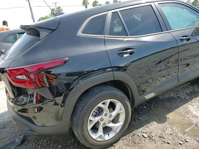 2024 Chevrolet Trax Ls VIN: KL77LFE21RC021452 Lot: 64315345