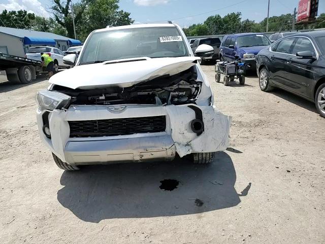 2018 Toyota 4Runner Sr5/Sr5 Premium VIN: JTEBU5JR6J5527225 Lot: 62851005