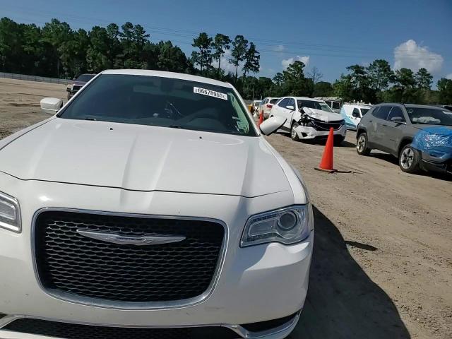2016 Chrysler 300 Limited VIN: 2C3CCAAG8GH313751 Lot: 85681585