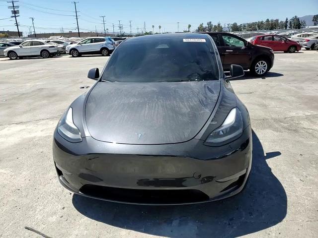 2024 Tesla Model Y VIN: 7SAYGDEF8RF026527 Lot: 66410385