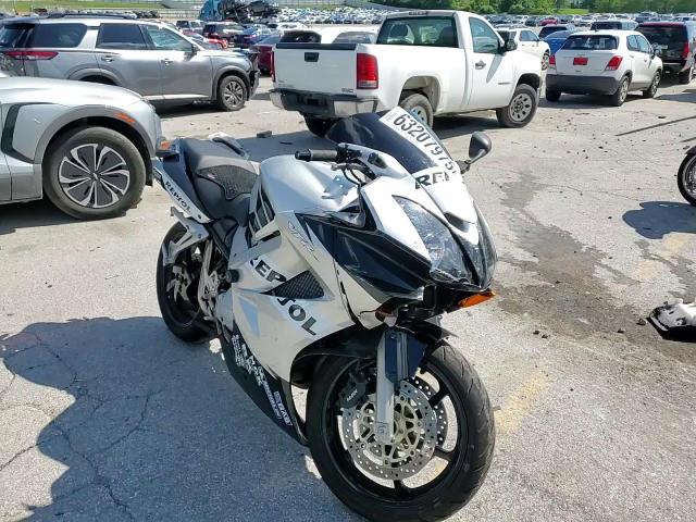 2004 Honda Vfr800 VIN: JH2RC46194M600186 Lot: 63207975
